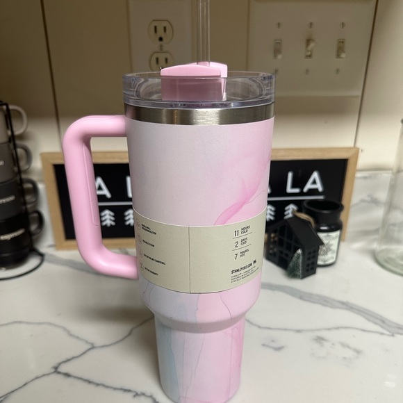 NWT Stanley 40oz Flowstate H20 Tumbler Watercolor in Tulle - Picture 8 of 9